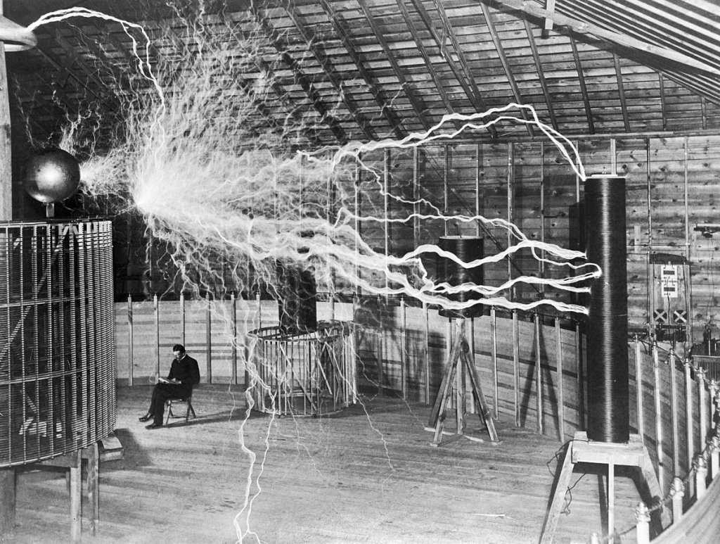 Nikola Tesla superimposed to the three coil circuit 1899