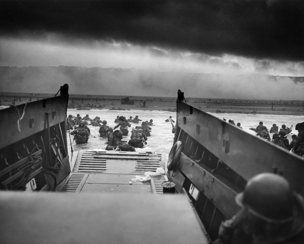 Taxis to Hell – and Back – Into the Jaws of Death, by Robert F. Sargent, 1944