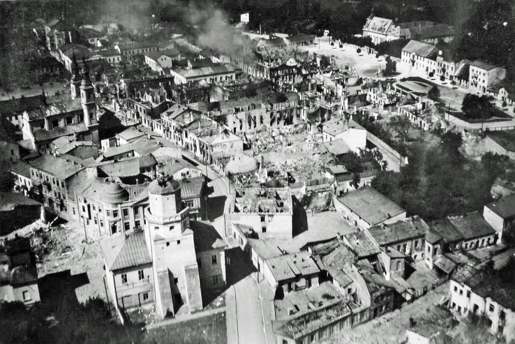 Wielun, Poland destroyed by the Luftwaffe, 1939